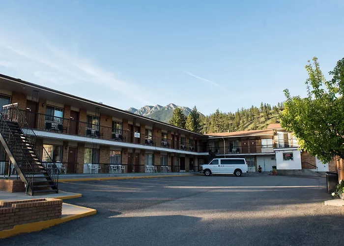 Radium Park Lodge